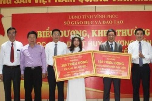 Vĩnh Phúc thưởng 200 triệu đồng cho học sinh giành huy chương IMO