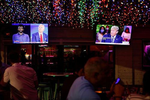 Tranh luận Trump - Biden lần 2 biến thành hai buổi hỏi đáp song song