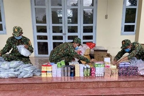 Liên tiếp bắt 2 vụ buôn lậu trong đêm, thu giữ hàng hóa trị giá 80 triệu đồng