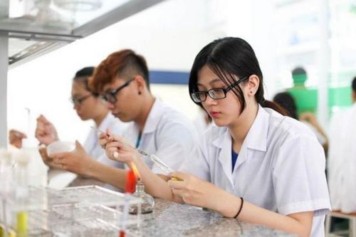 Sinh viên băn khoăn với quy định mới của Trường Đại học Dược Hà Nội