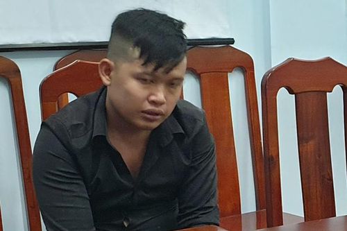 Nạn nhân truy đuổi, đạp ngã tên cướp giữa đường