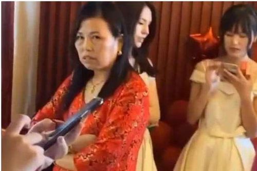 Chú rể bị mẹ vợ chặn, không cho đón dâu vì chỉ bỏ phong bì 60 triệu