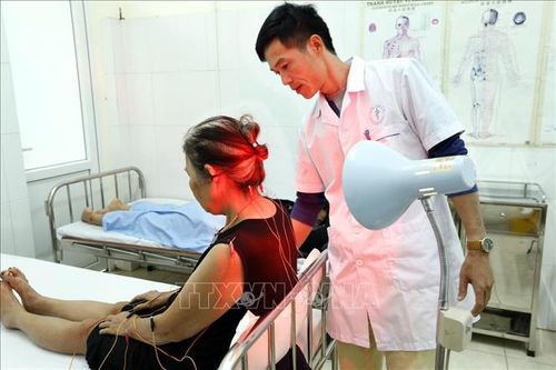 Gỡ khó cho trạm y tế trong khám, chữa bệnh theo y học gia đình