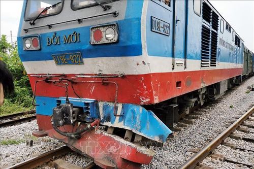 Hà Nội: Hiểm họa từ việc mở lối đi trái phép qua đường sắt