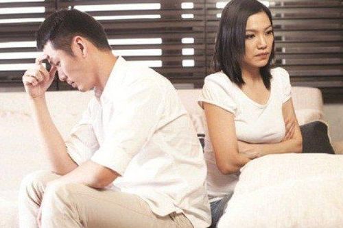 Có khi nào anh ấy... có vấn đề không?
