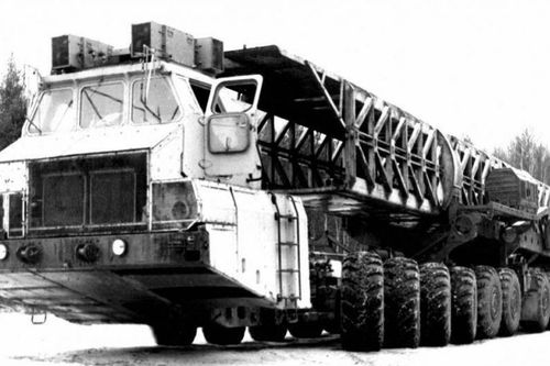 Những mẫu ô tô kiên cố nhất thế giới, chuyên thực hiện nhiệm vụ đặc biệt