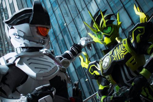 Trầm trồ với loạt ảnh cosplay cực ngầu về Kamen Rider Cronus trong Ex-Aid