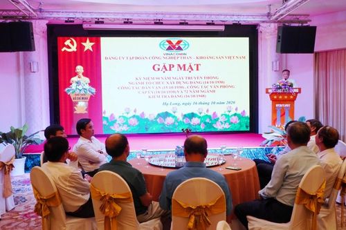 TKV tổ chức gặp mặt cán bộ làm công tác xây dựng Đảng