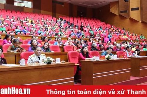 Biểu dương chi hội trưởng phụ nữ tiêu biểu và tổng kết đợt thi đua '90 hành động thiết thực vì phụ nữ và trẻ em'