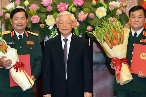 Tổng Bí thư, Chủ tịch nước trao quyết định thăng quân hàm cho hai tướng lĩnh
