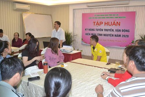 Tập huấn kỹ năng vận động hiến máu tình nguyện