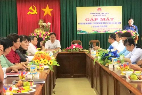Chư Păh: Gặp mặt kỷ niệm 90 năm ngày truyền thống công tác dân vận của Đảng