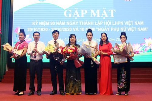 Thuận Châu: Gặp mặt kỷ niệm 90 năm Ngày thành lập Hội LHPN Việt Nam