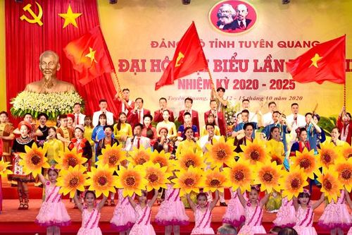 Đồng thuận, quyết tâm trên chặng đường mới