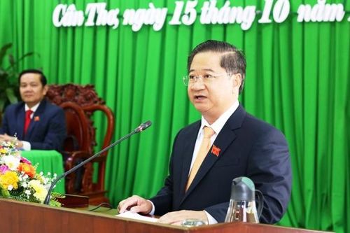 Tiến sỹ quân sự làm Chủ tịch UBND thành phố Cần Thơ