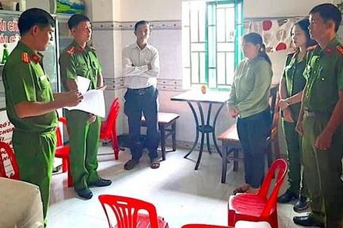 'Nổ' xin được việc vào Nhà nước, chiếm đoạt 1,8 tỷ đồng