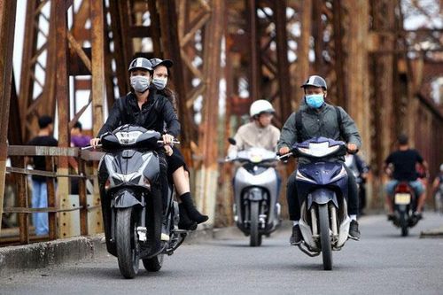 Bắc Bộ mưa rào rải rác, Trung Bộ còn mưa lớn kéo dài