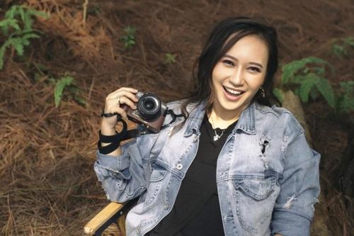 Họa mi Khánh Linh trở lại với nhiều mới lạ