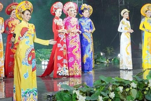 Áo dài và di sản văn hóa