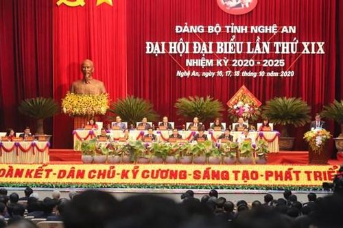 Thủ tướng: Nghệ An phải phấn đấu để tự cân đối ngân sách