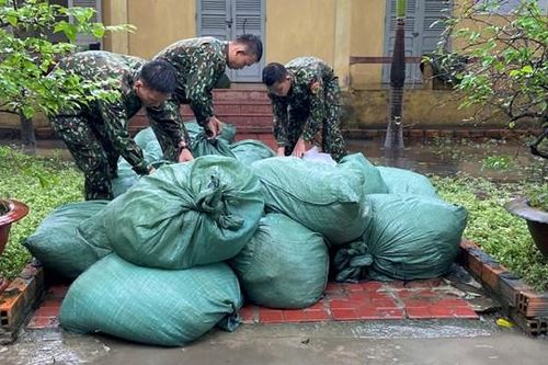 An Giang: Buôn lậu thả hàng trôi sông để qua mặt lực lượng chức năng