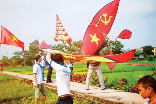 Lễ hội thả diều tại Bá Dương Nội