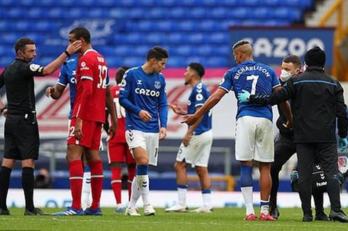 Everton 2–2 Liverpool: VAR vào cuộc, Liverpool mất chiến thắng trước Everton
