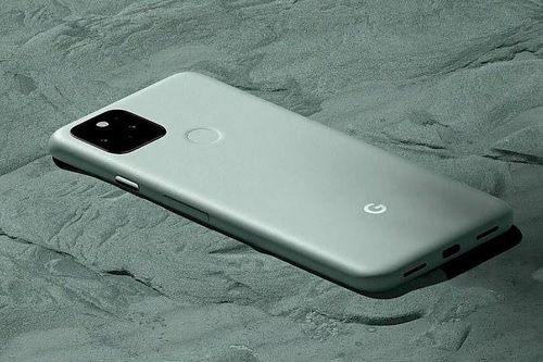 2040, kích thước iPhone sẽ lớn hơn MacBook với tốc độ tăng hiện tại