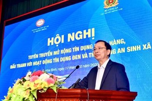 Nâng cao khả năng tiếp cận vốn tín dụng ngân hàng cho người dân ở khu vực nông thôn, miền núi