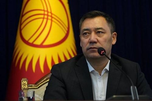 Thủ tướng Kyrgyzstan tuyên bố nắm giữ quyền lực tổng thống