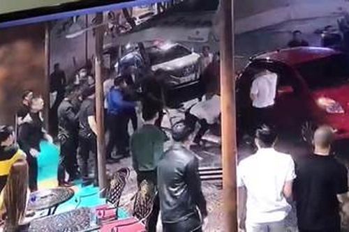 Khởi tố, bắt tạm giam nhóm đối tượng hỗn chiến tại quán bar DC để 'lấy số'
