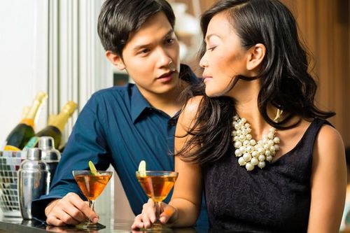 Sếp bà choáng váng nhận rõ bộ mặt thật của người chồng 'yêu vợ nhất thế giới'