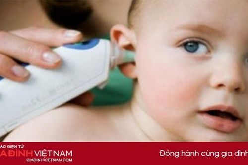 Cách vệ sinh và chăm sóc khi trẻ bị viêm tai giữa