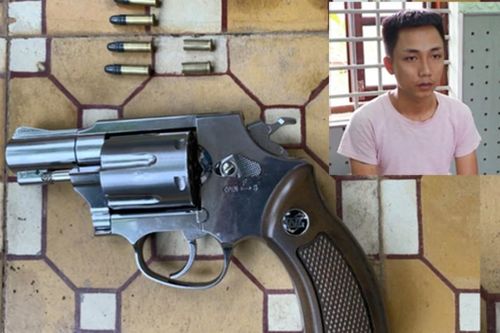 Bắt thanh niên mua súng qua mạng xã hội để đi đòi nợ