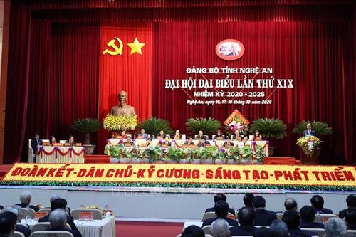 Thủ tướng dự và chỉ đạo Đại hội đại biểu Đảng bộ tỉnh Nghệ An