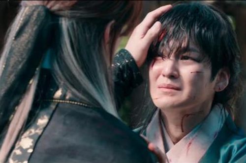 Những cảnh phim ấn tượng nhất trong 'Bạn trai tôi là hồ ly' tập 4: Lee Dong Wook thẳng tay giết Kim Bum