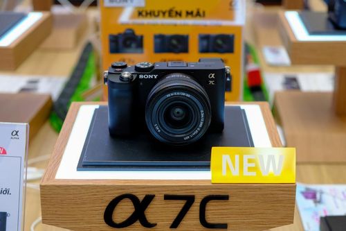Cận cảnh máy ảnh full-frame Alpha 7C của Sony tại VN: Điểm nhấn ở thiết kế nhỏ gọn