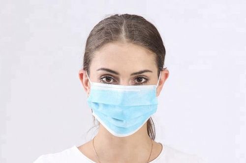 Bác sĩ hướng dẫn cách phòng tránh bệnh hô hấp mùa thu cho nhóm người có nguy cơ cao