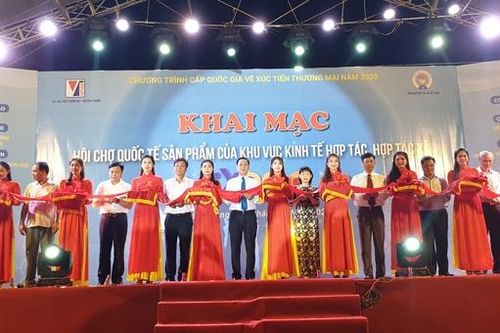 Nông sản, đặc sản các vùng miền hội tụ ở Hội chợ Coop-Expo 2020