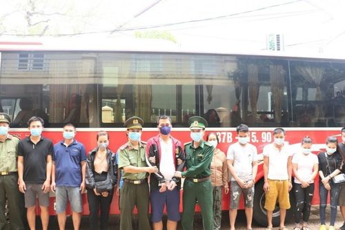 Triệt phá đường dây đưa người vượt biên sang Lào trái phép