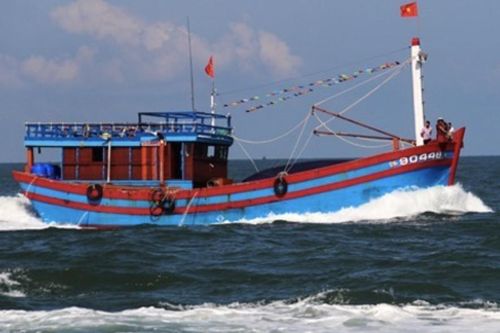 Mất liên lạc với 4 ngư dân ở vùng biển Trường Sa