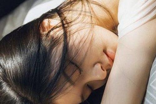 Từng đau đớn đến mức không dám chất vấn chồng ngoại tình, song khi anh ta tự thú nhận và xin tha thứ thì cô lại cười 'cảm ơn' khiến chồng tái xám