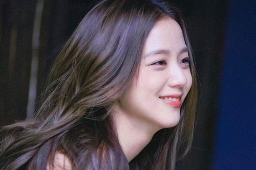 Đi tìm nguyên nhân khiến Jisoo phá lệ, bật khóc trước mặt người khác đúng một lần duy nhất