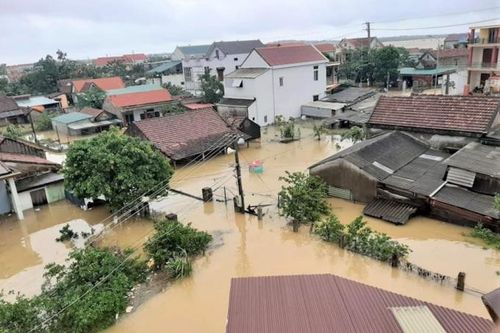 Công bố đường dây nóng hỗ trợ ứng phó mưa lũ tại các tỉnh miền Trung