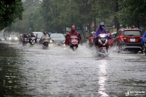 Hai ngày 18 và 19/10 Nghệ An có mưa to và dông