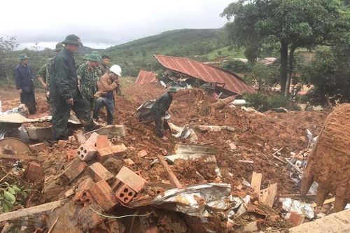 Sạt lở đất nghiêm trọng tại Quảng Trị: Đã tìm được 3 thi thể