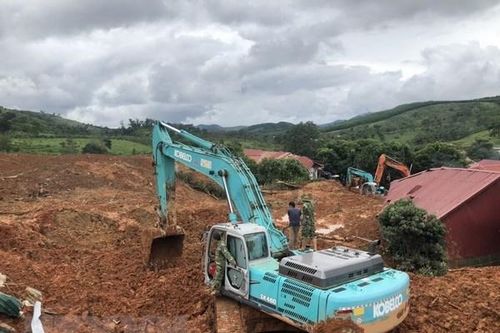 Quảng Trị: Tìm kiếm nạn nhân xuyên đêm nếu thời tiết thuận lợi