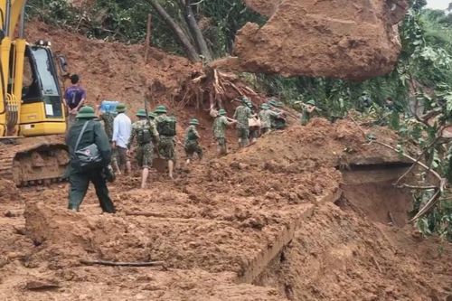 Đã tìm thấy thi thể thứ 10 bị vùi lấp trong vụ sạt lở ở Đoàn 337