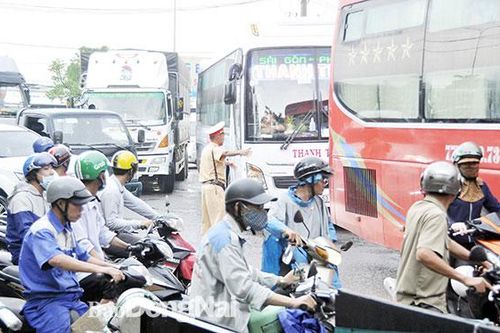 Tập trung đảm bảo an toàn giao thông cuối năm