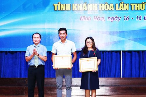 Đoàn nghệ thuật quần chúng Diên Khánh và Cam Lâm đoạt giải nhất toàn đoàn